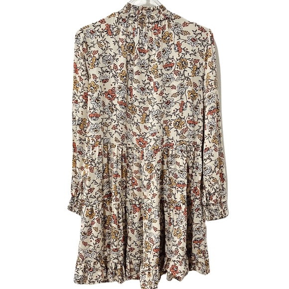 Miss Selfridge shirred smock dress in ditsy floral - Picture 6 of 8